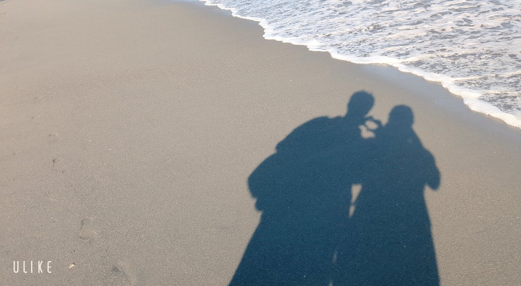 sikaikeitei's tweet photo. いちゃついて来た。(*ﾟ∀ﾟ*) https://t.co/0b84WQQOlX