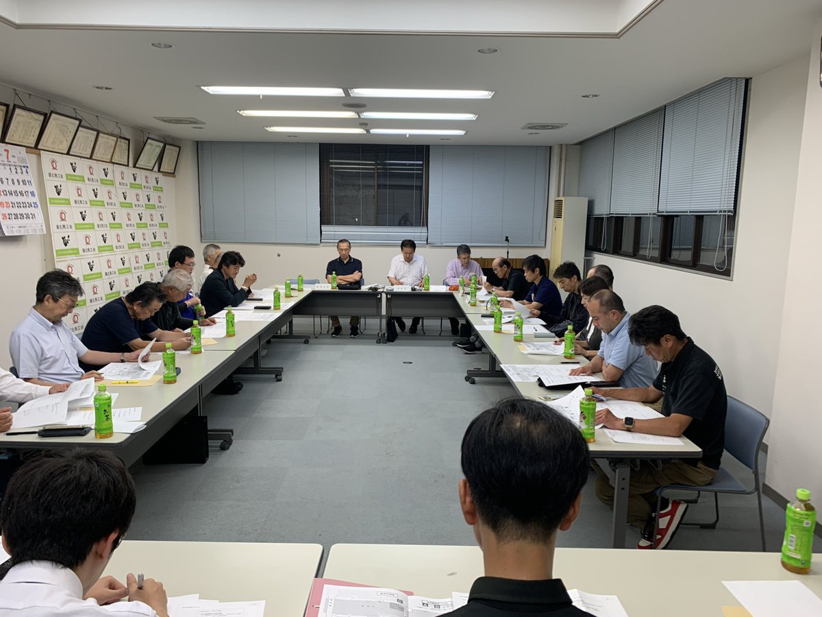 atagohanabi's tweet photo. 今夜は成羽愛宕大花火実行委員会の観覧席委員会の会議です
いろいろ問題がありますね〜 https://t.co/ElUZqdPiWD