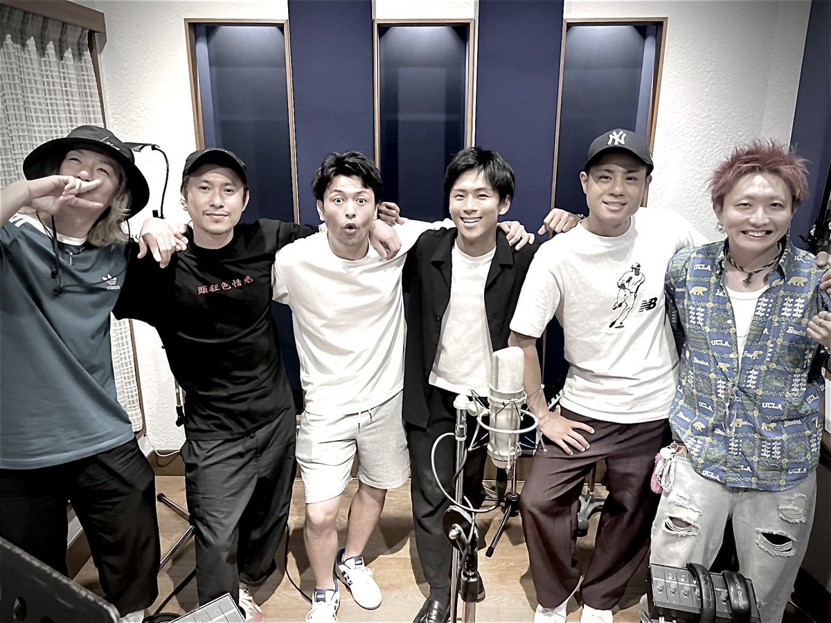 w_ding777's tweet photo. 7/7に新曲のカップリング曲
発表となりましたが.....
改めて......

💿Type-A
「下弦の宴（うたげ）」　

💿Type-B
「必殺！飛脚人」

💿Type-C
「仲間がいたからさ」　

どれも良い曲。
タイトルから、大いに想像してください!!!💭
ライブがさらに楽しくなる予感ﾃﾞｽ。

📸　＠takumin_ut https://t.co/YcFJJmdWDW