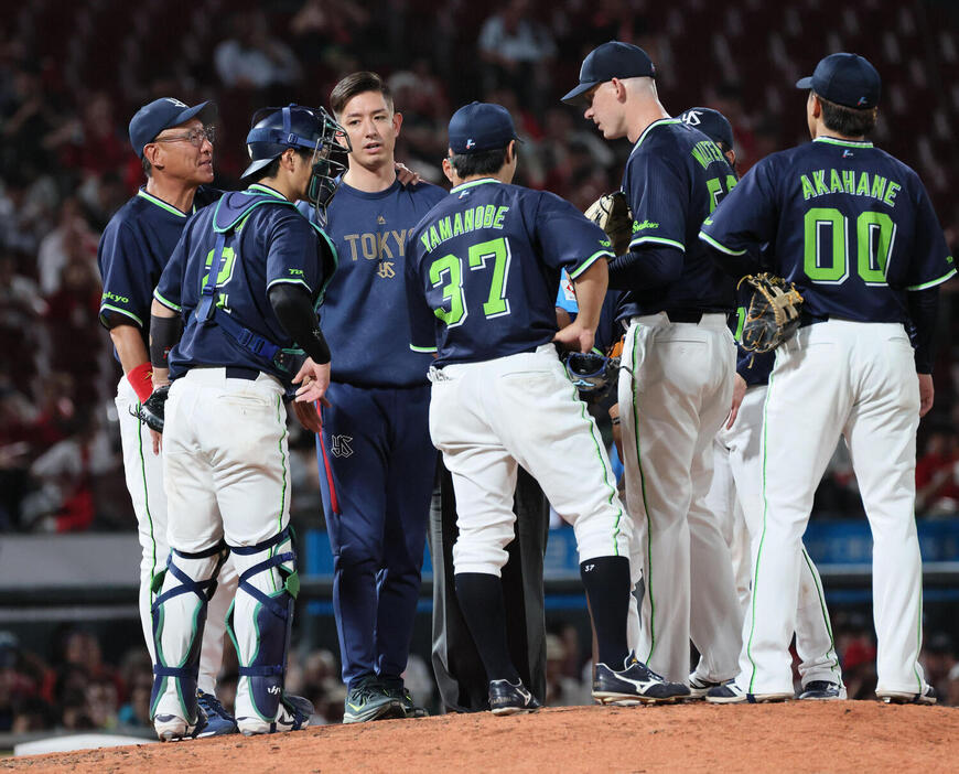 gnomotoke's tweet photo. 【ヤクルト】史上初！外国人だけの継投ノーヒットノーラン　プロ野球では6度目継投ノーノー（日刊スポーツ）-Yahoo!ニュース https://t.co/bAUlOQgz6s

＜広島0－1ヤクルト＞◇9日◇マツダスタジアム
ヤクルトが継投での無安打無失点試合（ノーヒットノーラン）を達成した。 https://t.co/WdaycLV1H0