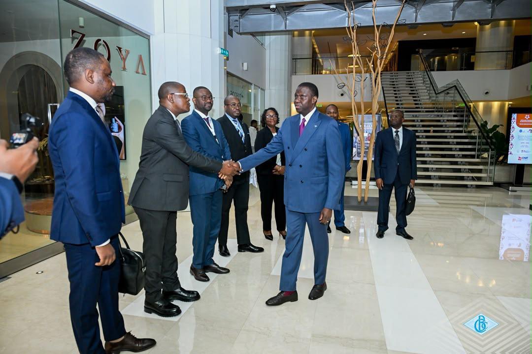 BCC_RDC's tweet photo. Le Gouverneur André Wameso représente la Banque Centrale du Congo à la 15ᵉ Table ronde annuelle des dirigeants de l'Initiative africaine pour l'inclusion financière (AfPI), organisée les 9 et 10 juillet 2026 à Luanda, en Angola.

Cette rencontre de haut niveau est placée sous le thème : « Donner les moyens à l'Afrique d'assurer son avenir financier : réfléchir, renforcer et aller de l'avant ».

Pour la BCC, cette participation s'inscrit dans la mise en œuvre du Plan stratégique 2026-2030, qui fait notamment de l'inclusion financière, de la modernisation du système financier, de la transformation numérique et de la stabilité financière des priorités institutionnelles.

La BCC, engagée pour une finance plus inclusive, plus résiliente et au service du développement de la RDC et de l'Afrique.

#BCC #AfPI #InclusionFinancière #RDC #Afrique