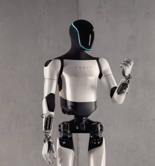 tslaming's tweet photo. GOOD NEWS 🤖 Several sources deep inside the supply chain have indicated that Tesla has finally handed down concrete procurement targets for Optimus components 🔥

These guidelines push suppliers to ramp up production capacity to an incredible 1,000 units a week by September this year, and scale up even further to between 2,000 and 2,500 units a week by the end of the year 🆒

Two insiders close to the suppliers noted that Tesla normally sorts its orders about two months in advance, and they've already spotted specific requests for hundreds of units queued up for August. Looking at these estimates, Tesla's supply chain will soon have the sheer capacity to churn out components for a massive 100,000 Optimus robots a year by the end of December 😍

Word on the street is that before locking in these massive orders, Elon personally reviewed and signed off on the absolute latest build of Optimus during a high-level meeting in late June. This is huge—it means that after more than three years of hardcore R&D, Optimus Gen 3 is finally leaving the lab and stepping right into the mass production phase 💥

Both supply chain sources mentioned that during this meeting, Elon laid down the law, demanding the team hit these end-of-year production targets, or he would completely sack the entire Optimus procurement department. Classic Elon 😤

Honestly, this hardcore ultimatum gives the supply chain, the markets, and the wider robotics industry way more confidence than any safe, standard forecast ever could 👏