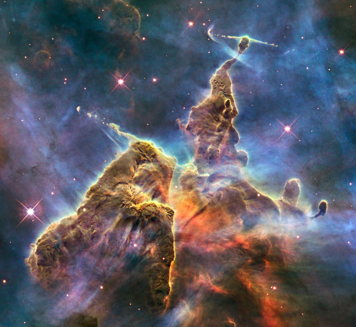 HUBBLE_space's tweet photo. Our #HubbleTopImage features the Carina Nebula!

This image highlights a small portion of the nebula, one of the largest observable regions of starbirth 👶⭐ in our Milky Way galaxy. Here, we see the top of one of a pillar of gas and dust, three light-years tall. 1/2 https://t.co/3617qFwnsf
