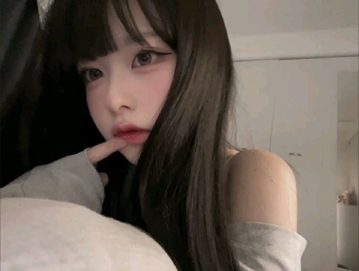 aufrd's tweet photo. 暇～かまってくれる人いない？
#裏垢女子 #自撮り界隈 https://t.co/raj8tgFnvz