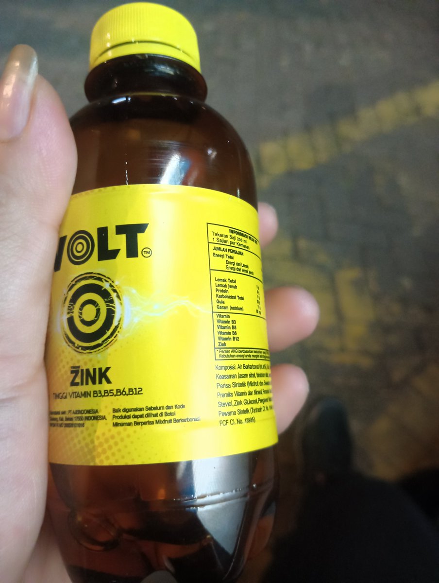 fackuvis's tweet photo. Kok asin ini minuman apa hasil dari fermentasi garam 😂 https://t.co/BQUbs967tw