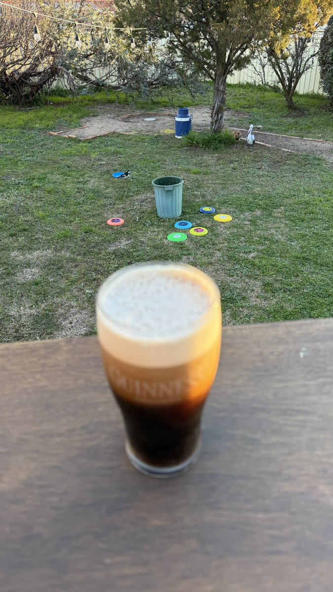 wapple15's tweet photo. So we have been giving this a go, apparently you need serious discs because cheap arse ones just won’t cut it…🤣 #FocusGames plus Friday evening #BeerView from a practice session in our yard. https://t.co/fNJtH2ra9g