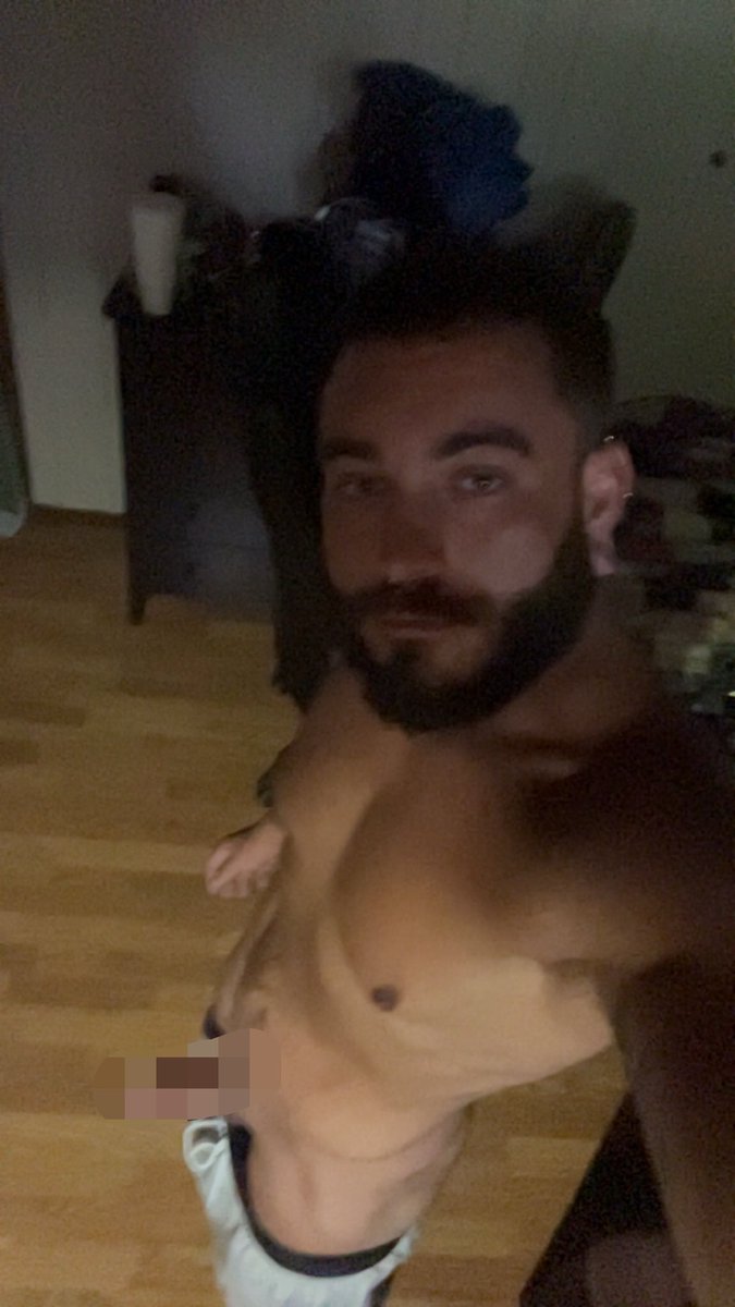 Smokedaddy30's tweet photo. Come see Daddy 😏😉 https://t.co/XkU8CvUMV6 https://t.co/hDpvhjmiEE