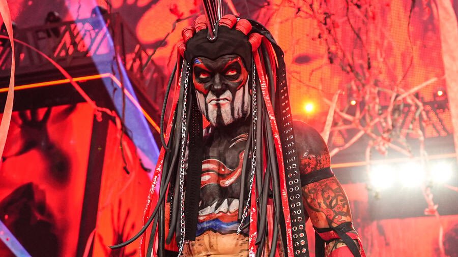 SuplexInsider's tweet photo. Finn Bálor revealed that he popped a rib before WrestleMania this year and said it was one of the reasons why the match was changed to a Street Fight.

(Chris Van Vliet) https://t.co/rgq9v8Aid7