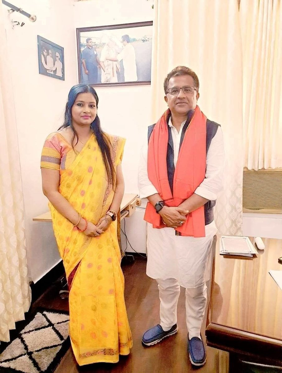 KanchanGargi's tweet photo. बिहार सरकार के उधोग मंत्री,झंझारपुर बिधान सभा के लोकप्रिय विधायक,मिथिला के लाल बड़े भाई आदरणीय श्री @mishranitish  जी को जन्मदिन की हार्दिक बधाई एवं शुभकामनाएं |

#nitishmishra 
#happybirthday https://t.co/2OJqYyRucD