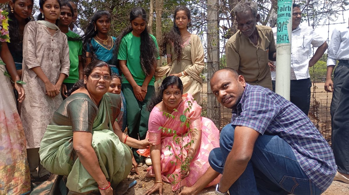 OrcciEco's tweet photo. Honoured to join the Van Mahotsav Celebration at JRK Matriculation Higher Secondary School with Prof. Dr. Veerapathman, Dr. P. Muthamizselvi, and Dr. Sridhar Harikrishnamoorthy. An inspiring session on sustainability concluded with a tree plantation drive for a greener future. https://t.co/mTh6hJRLA4