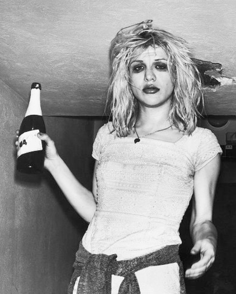 kjanegarside's tweet photo. happy birthday courtney love https://t.co/P2pD023Z5G