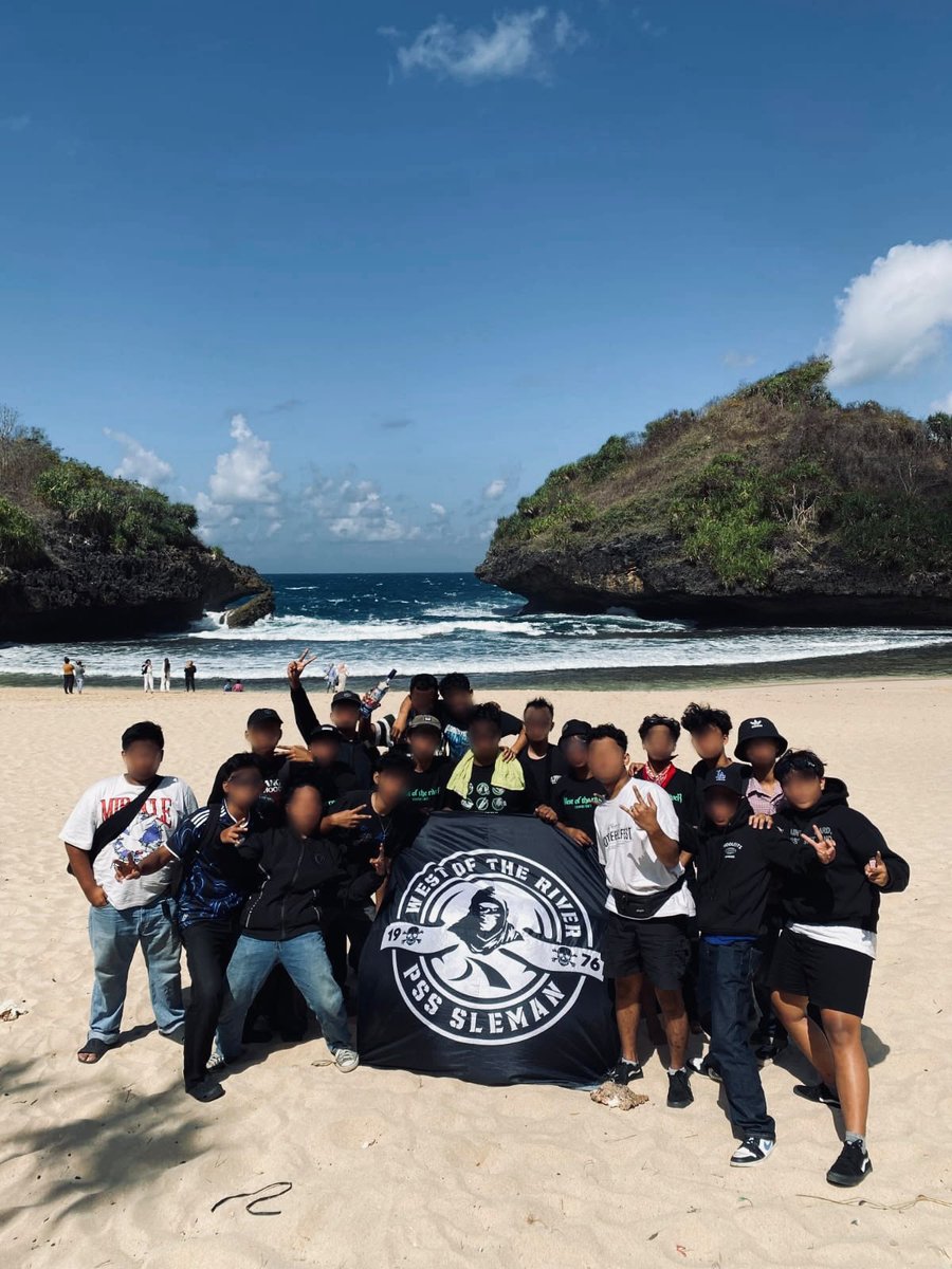 WOTR_1976's tweet photo. WEST OF THE RIVER TO THE SEA🌊

#pssleman #bcs #wotr #holiday https://t.co/3WnYhayyIc