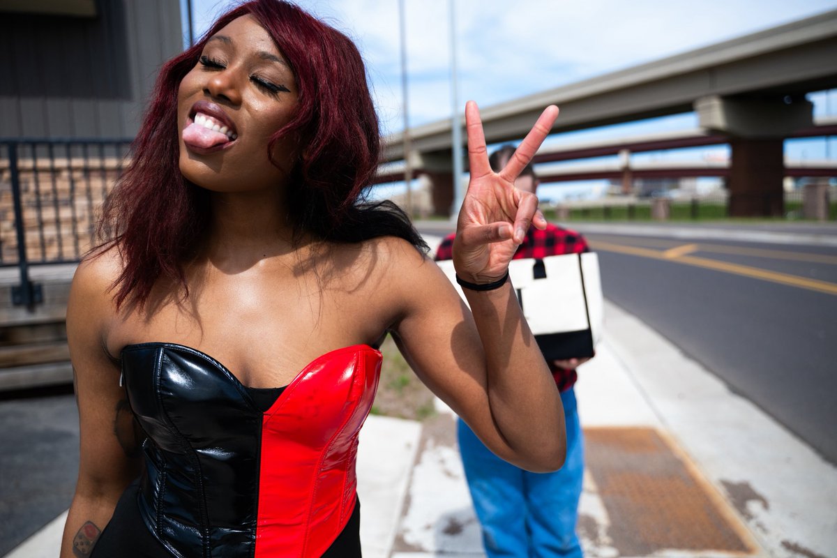 yourqweenharley's tweet photo. Breathing the same air as the Goddess is a privilege. ❤️🖤 Don’t have time for you beta ass gooners. https://t.co/5xVW0aVIUO