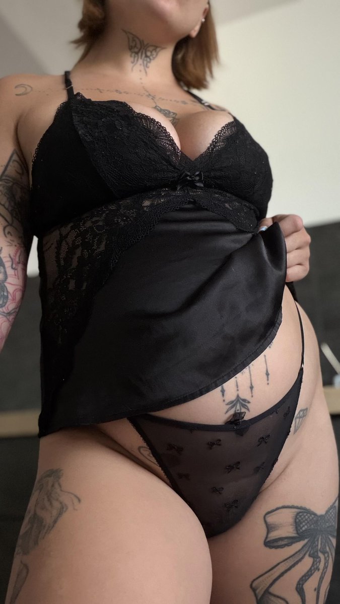 rubyraereal's tweet photo. @WildPure_ Maybe a bit 50 https://t.co/LkCFLD22BR