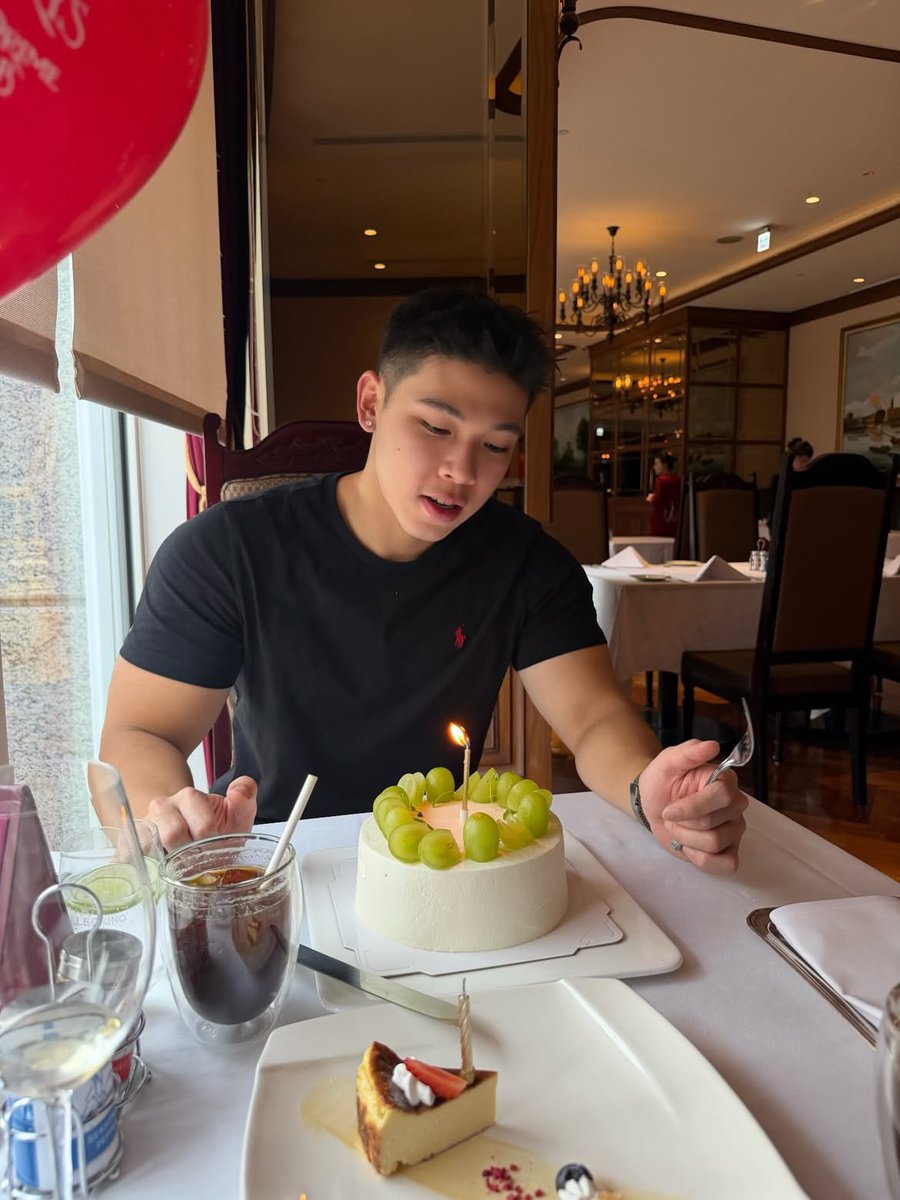 aldoinblue's tweet photo. Birthday boy 🤓 https://t.co/quzfGNVtCV
