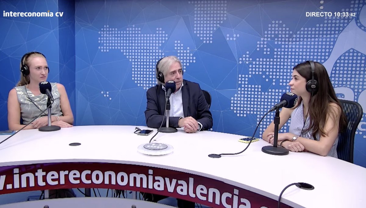 Supra_legit's tweet photo. 🎙️ Ayer nuestro equipo participó en Intercafé de INTERECONOMÍA Valencia.
Hablamos sobre IA, retos legales para empresas extranjeras en España y actualidad laboral.
Gracias a @Startup_VLC  por este espacio. 
🎥 Desde 1:13:40: https://t.co/CEXYkBM0LK
📖 https://t.co/5DbnC8vO3V https://t.co/9YTXI9ty83