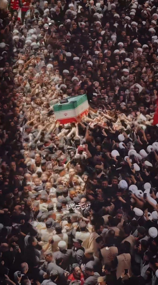 Zaenab1380's tweet photo. حالا ماییم و دنیای بی علی...💔😭
#باید_برخاست 
#قائد_امت https://t.co/eLXW76RwA3