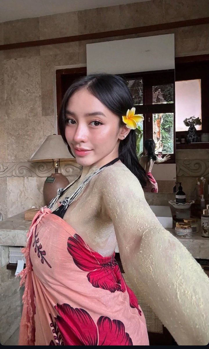 cozydewdrop's tweet photo. goal kita sama-sama: punya kulit yang bersih, cerah, dan sehat ala Mamah Amanda Zahra 🫶🏻 
nggak perlu instan, yang penting rutin dan sabarrr ‼️😍 https://t.co/Y2ExroXL9P