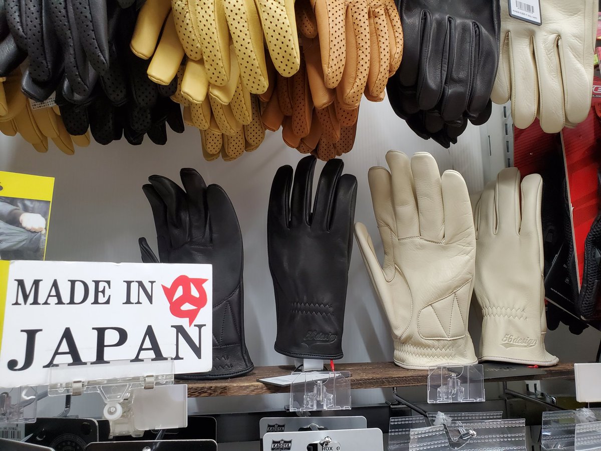 nankaioyama's tweet photo. 56design
LEATHER GLOVES ROAD MARK
レザーグローブ『ロードマーク』
一部入荷しました。
あそこのメーカー製の56designモデルです👍
と、いうことは間違いないということです。
#56design #THREELEGS https://t.co/WwrllVQzCz