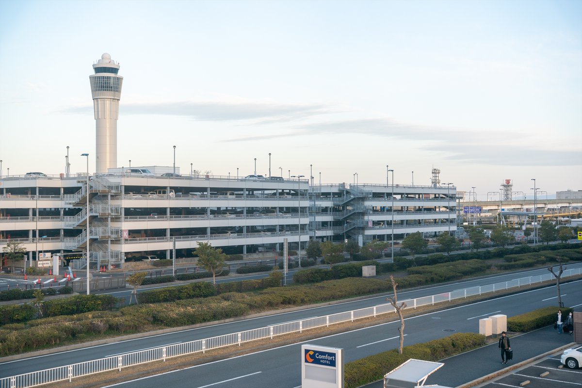 kouhei14915's tweet photo. 飛行機さつえい奮闘記更新
2026年03月09日：中部国際空港(息子と妻が寝てる間に…朝活へ！) 

https://t.co/Sb50q4uoqP
家族で来ていても、晴れていたらちょっと撮りたい衝動に…^^; https://t.co/MSAmRQc0Tb