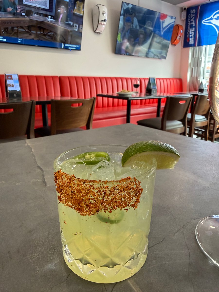 JoeDogsGasBar's tweet photo. 🍹Where are you cocktailing this weekend?
📍Joe's Hamilton or Burlington.
(yes, we start the weekend Thursday around here 🤭)

#drinkatjoes https://t.co/s1uHFfbeV5