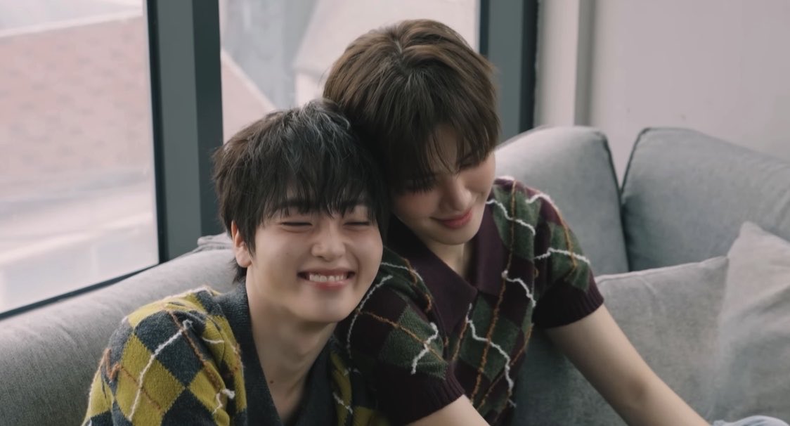 cravitytwt's tweet photo. hyeongjun: we’ve known each other for nine years, our ninth year https://t.co/86rByZX61S