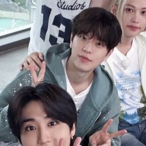 dadaddya's tweet photo. 이날 진짜 넘 예뿌다.. https://t.co/R3WXqcIojN