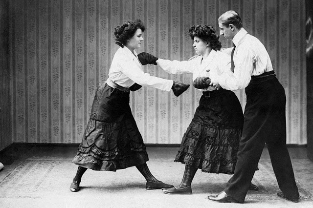 wikivictorian's tweet photo. Two women train at a boxing school in Berlin, Germany. Photographed in 1909. https://t.co/1kdKDLqUOl