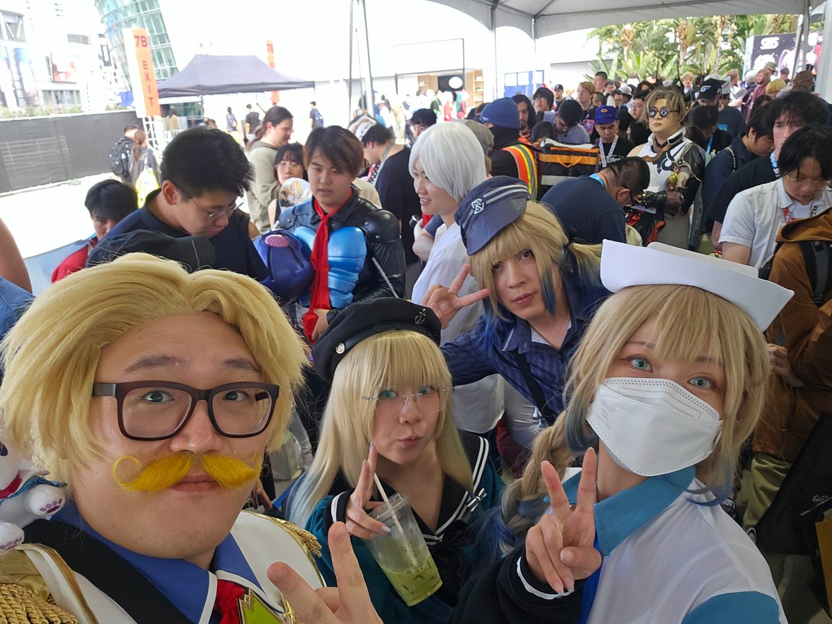 BappingJK's tweet photo. i am bad with twitter and I spent most of it running around running tasks, but here's some nemo group selfies i managed to get #fategrandorder #animeexpo #AX2026 https://t.co/xfiawCBdWo