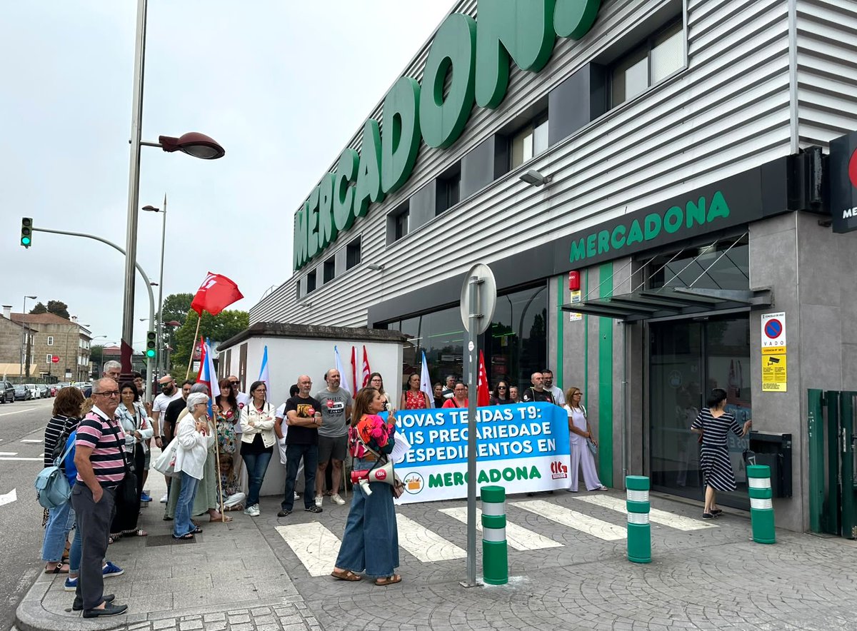 galizaCIG's tweet photo. 📢A CIG-Servizos continuou hoxe en #Vigo coa campaña en defensa do emprego en #Mercadona ante a implantación dun novo modelo comercial coñecido como ´Tenda 9' -que suporá despidos e traslados de persoal- e para reclamar información da empresa sobre as consecuencias deste proceso. https://t.co/PAj7KfuS6P