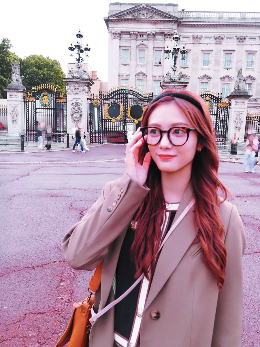 K_HonoSakura's tweet photo. プリンセスinイギリス
#田村保乃 
#honogram https://t.co/xJEOPPySY7