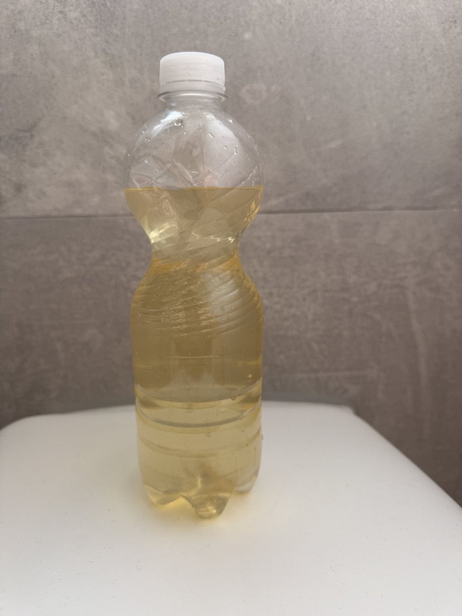 HerrinCrue7a's tweet photo. Abkühlung gefällig? Frisch aus mir direkt in die Flasche. Du weißt, was zu tun ist  Vorkasse, sonst bleibt es mein Eigentum. Zahl jetzt oder halt die Fresse.💦👠⛓️👅
#Sklave #herrin #NS #findom https://t.co/JEj5HZlcSe