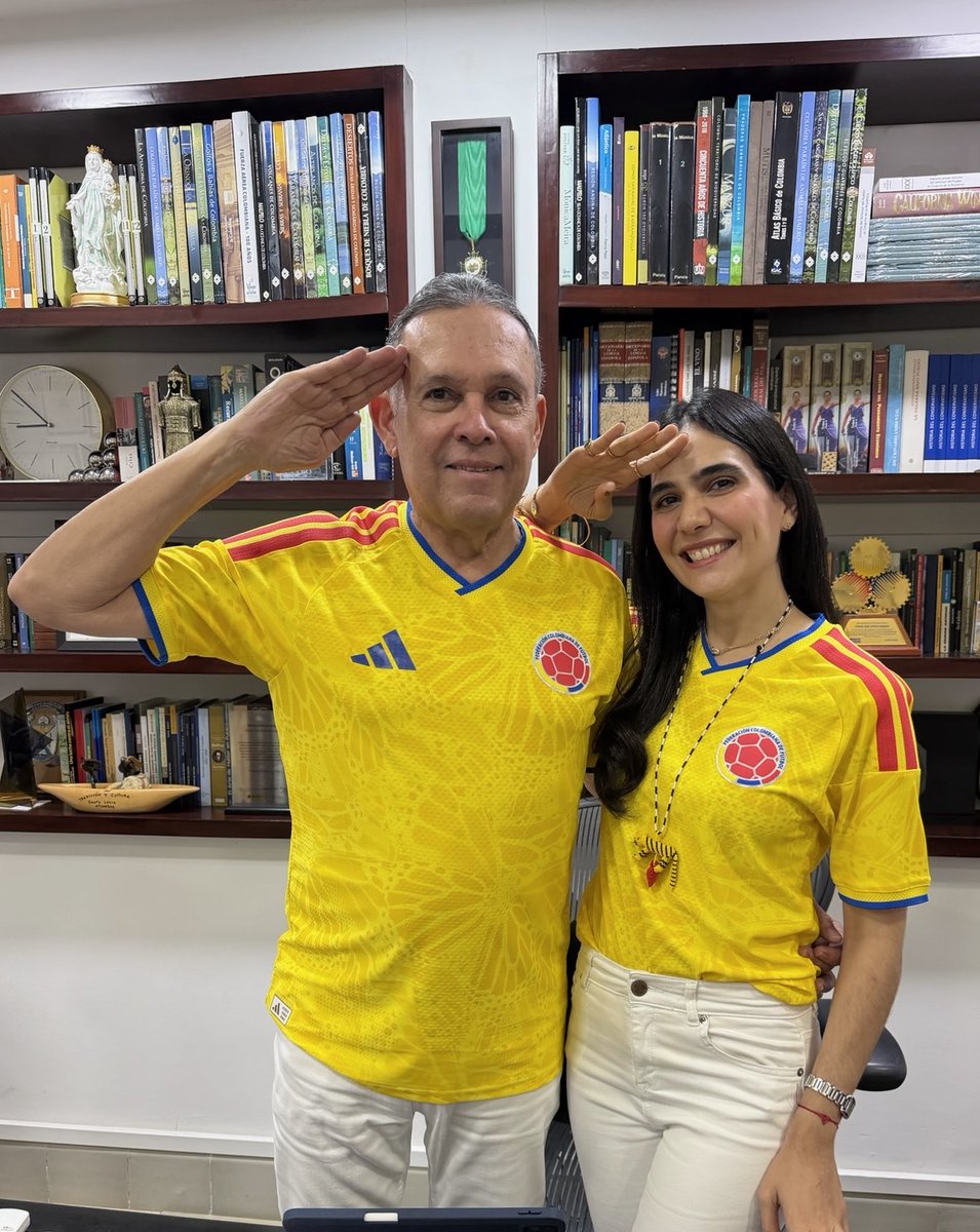 ArielAnaliza's tweet photo. Favor con favor se paga.
La patria milagro de los nunca gobernada por los politiqueros de siempre.
La hija del cacique y cuestionado Efraín Cepeda será la nueva min cultura 
@DCepedaTarud 
@ABDELAESPRIELLA entregándole el gobierno a los políticos de siempre https://t.co/cFymqkuXIZ