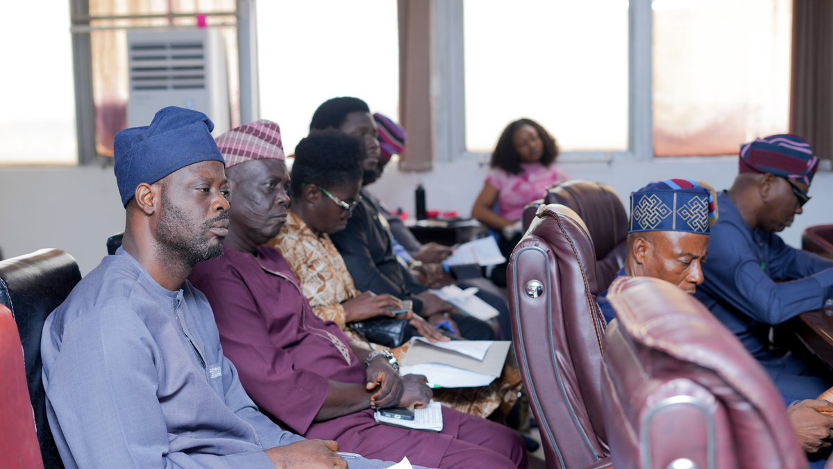 DAWNCommission's tweet photo. Ongoing!

The Southwest Regional Roundtable on Strengthening Social Protection Coordination and Social Registry Systems is ongoing.

Participate in the conversation using this link: https://t.co/aKG1wRlFSE

 @OGSG_Official @ekitistategov @OndoStateOnline @FeedbackOYSG @followlasg