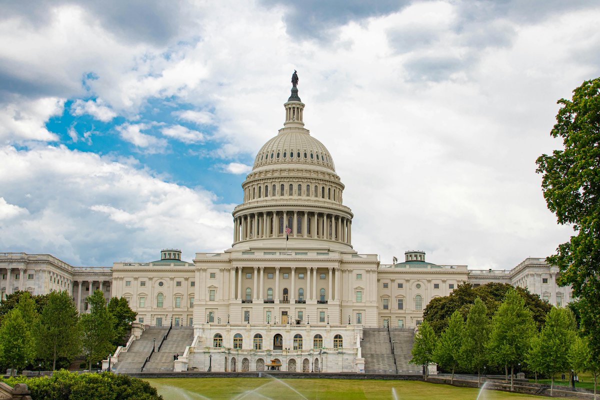 CoinMarketCap's tweet photo. LATEST: 🇺🇸 Galaxy head of research Alex Thorn says even if the CLARITY Act fails, the crypto industry will still get "most of what it wants" from agency guidance over the next 2.5 years. https://t.co/9gAL8LEZjJ