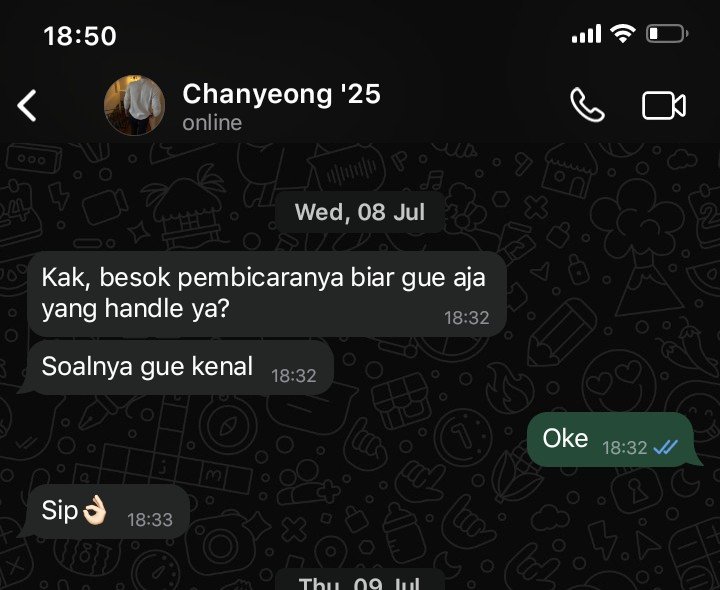 kodzukenmeng_'s tweet photo. IlTae onetweet au

Ilay 22 salah satu mahasiswa terbaik diangkatannya. Cerdas kaya tampan✅ Track relationship 0 yg deketin 25+

Taeui 35 kerja di perusahaan multinasional, kadang kadang nyambi jg jadi pembicara di universitas, punya anak 1. Track relationship 1x nikah 2x pacaran https://t.co/s3CxYqlHEc