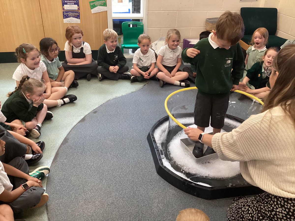 GatesPenguins's tweet photo. We love bubbles in Reception so this week we made some magic bubbles! We talked about how bubbles are made and had so much fun measuring how tall they got. https://t.co/xB1UGNIBK6