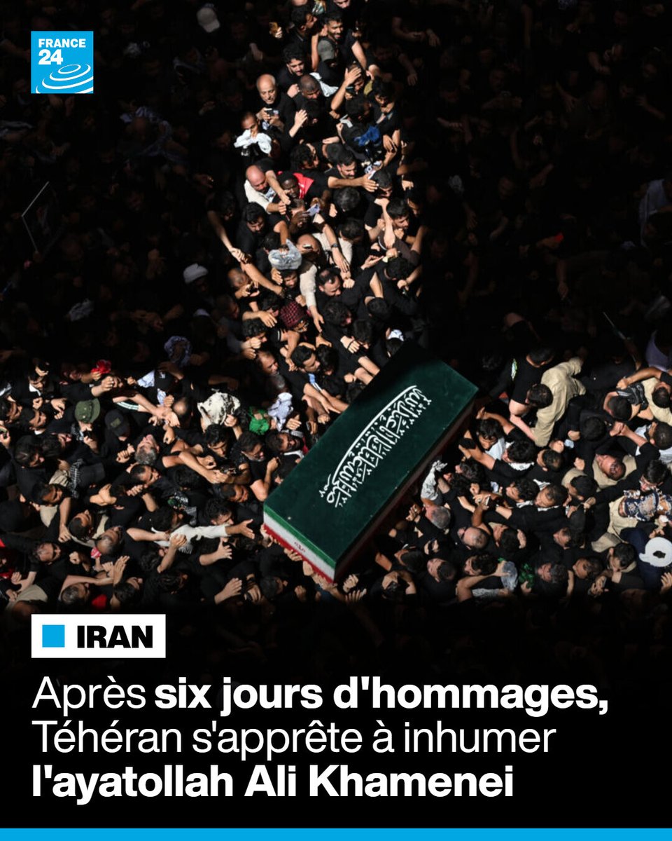 France24_fr's tweet photo. ➡️ Les cérémonies d'hommage sont marquées par l'absence de l'un de ses fils, Mojtaba #Khamenei, nouveau Guide suprême #iranien qui n’a toujours pas réapparu en public.

Plus d'informations en commentaire 🔍 https://t.co/twkL1dOHny
