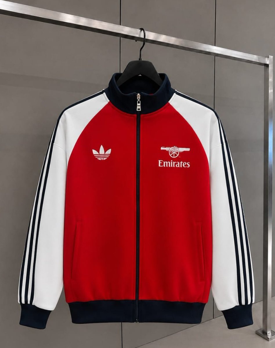 ykgunnerz's tweet photo. Quality club sweatshirts available...😍😍

35,000 naira only 

Medium to 3XL sizes available 

DM to get yours now!!!

Or send a Whatsapp message to.....08083184042 https://t.co/N4OIqt8f2b