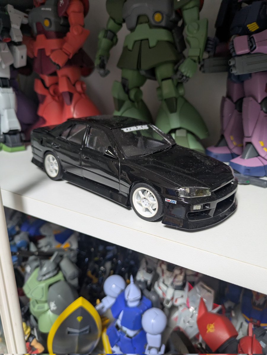 evo4hy's tweet photo. 今晩み。いや〜今日も🥵かった🥴
キットのまま無調整で作り易いメーカーはAOSHIMAかTAMIYA、FUJIMIの新規品は未組みなんで判らん😺
#プラモデルライフ 
#ガンプラ https://t.co/OwAycaQxj0