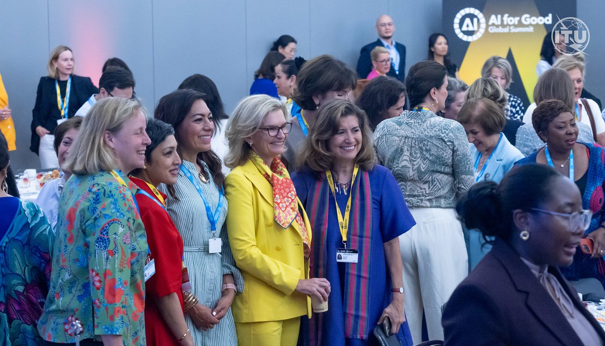 ITUSecGen's tweet photo. In a world where AI stands to disproportionately affect womenโs jobs & livelihoods, women MUST be part of digital decisions โ at the table, on the podium, leading.
Our Network of Women Ministers & ICT Leaders is how we create spaces to make this the norm, not the exception. https://t.co/3z4AIGtMu4
