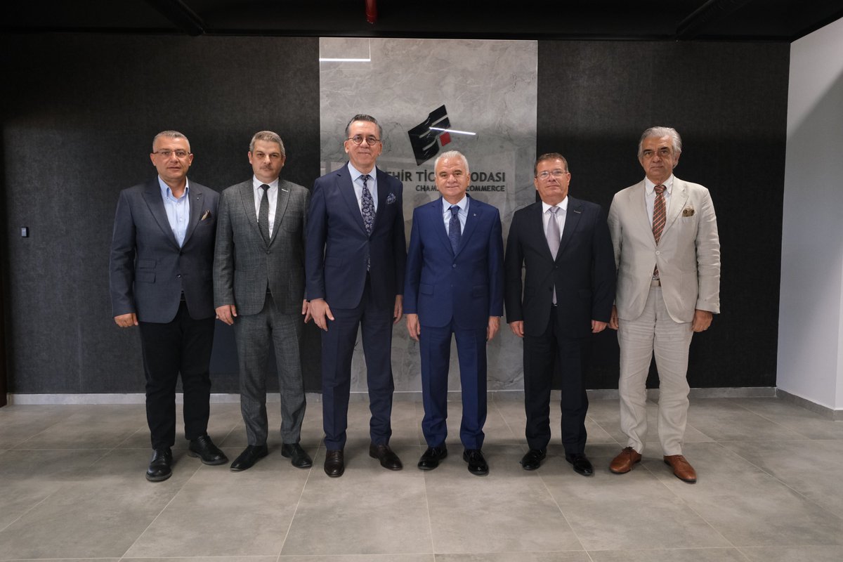 eskisehirto's tweet photo. Marmara ve İç Anadolu Sanayi ve İş Dünyası Federasyonu (MARSİFED) Başkanı Osman Akın, Yönetim Kurulu Üyesi Tolga Papatya ve Eskişehir Sanayici ve İş İnsanları Derneği (ESİAD) Başkanı Kenan Işık, ETO'ya konuk oldu. https://t.co/xBQD89abEm