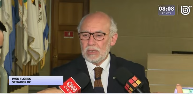 SebastianRochaZ's tweet photo. 🔹Que le pasara al senador @ifloressenador , que está tan agresivo con todo el mundo.

Ahora no solo con el Presidente y el gobierno, sino que le dijo vendidos y se preguntó cual fue el precio de los senadores del PPD.

Este sujeto esta demasiado odioso tirando mierda todos los días.

Gente que le hace pésimo al país.