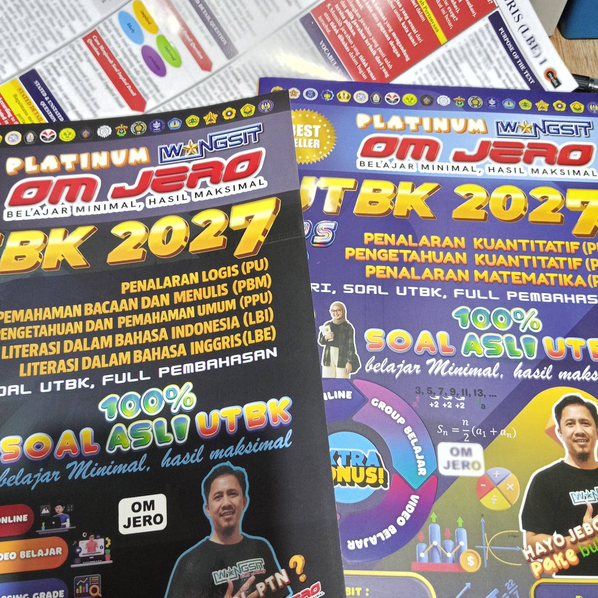 futilevices's tweet photo. dari awal buku DEWASA ini datang, masih aku pelototin saking gak nyangkanya. ternyata kakak yang bercinta dengan wangsit sekarang adalah aku, ternyata aku udah memasuki kehidupan DEWASA, ternyata HIDUP MULAI SERIUS‼️💔 https://t.co/SFxbrG6d3m