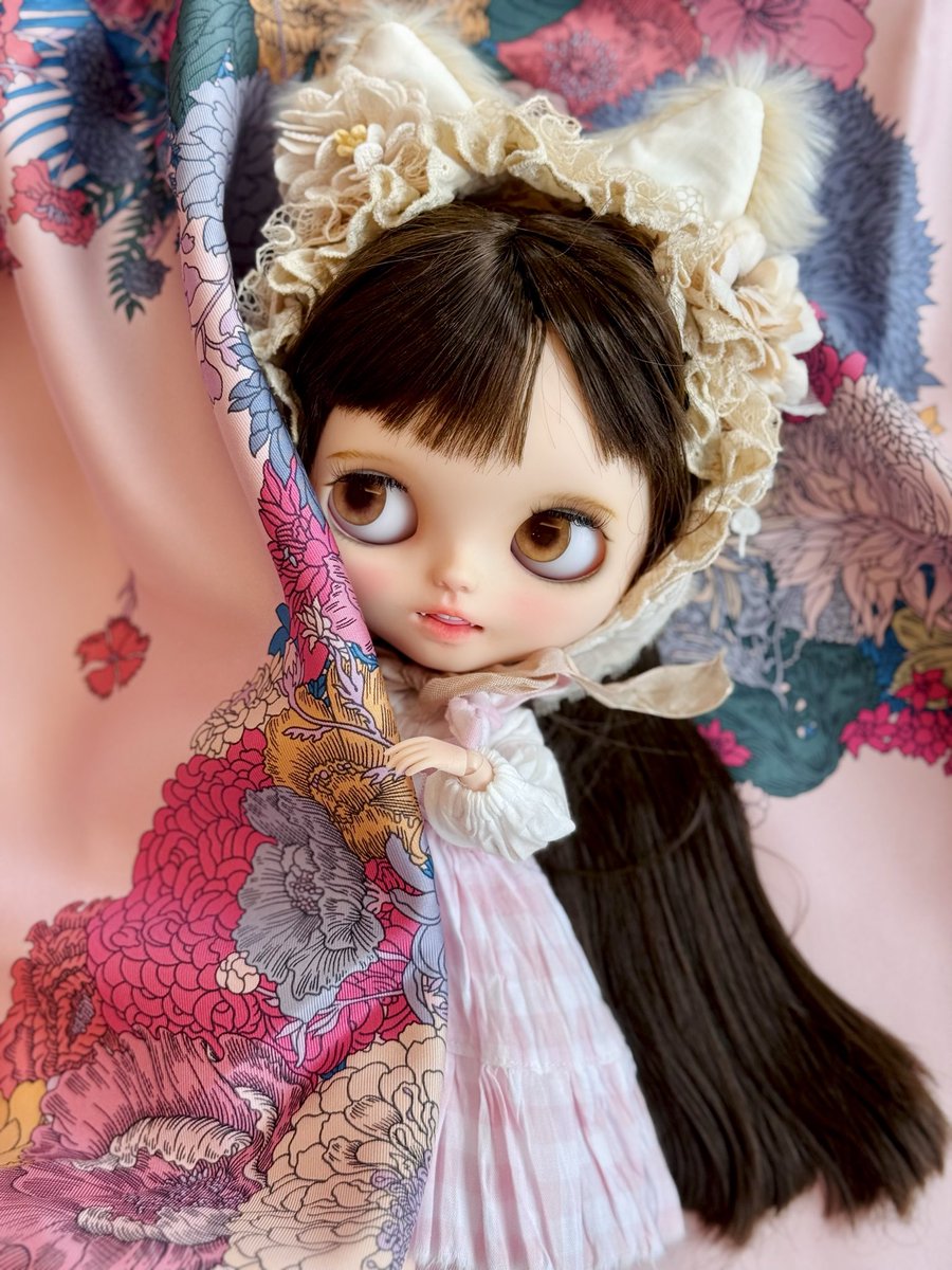 yupimerody's tweet photo. 物凄く素敵な作家様にオーダーで
作って頂いたカスタムちゃん🐈‍⬛

猫大好きなので猫みたいな女の子に..
なんて曖昧なこと言ったのに
再現してくれて！舌も牙も最高すぎる🥹🩷 https://t.co/60GlyKwXy5
