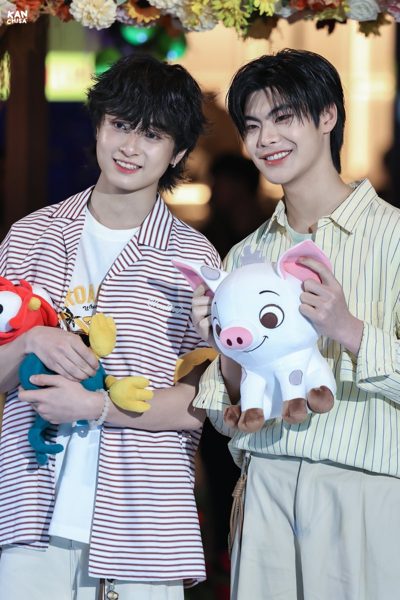 Kanchisaaa's tweet photo. 260709 น่ารักเกิน 

MAJOR X THEEWAVE MOANA 
#MoanaTHxTheewave

— ♡; @tthi_eks @waavetnp
#tthi_eks #waavetnp https://t.co/aABN7HQwx8