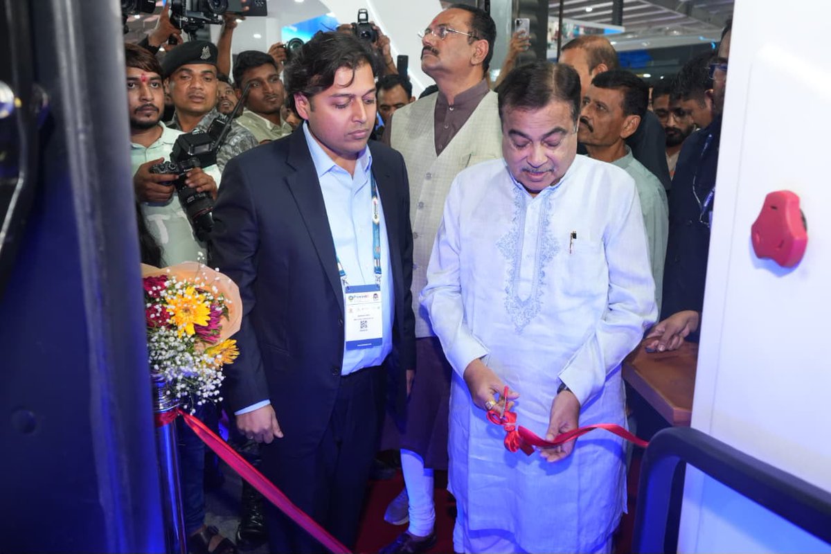 JBMAuto's tweet photo. A proud moment for Team JBM as Shri Nitin Gadkari Ji launched the Next Generation JBM Galaxy, India’s first indigenous electric luxury coach, at Prawaas 5.0.
Built in India. Designed for luxury, technology and sustainability.
#JBMGalaxy #Prawaas2026 #MakeInIndia #ElectricMobility https://t.co/340hCCKXez