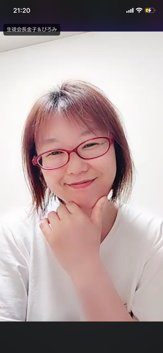 e0112takako's tweet photo. #マシェバラThursday 
おひとり様芸人ぴろみによるラウンジ配信
めっちゃ楽しかった(≧∇≦)b

everydayが終わったためスマイル回復サボりがちでしたが、来週の木曜日もラウンジ配信されるとの事でしたので、しっかりスマイル回復しとかなきゃ👍

またお笑い枠始まらないかな
 #マシェバラ
 #ぴろみ https://t.co/PJiHOPPxpc