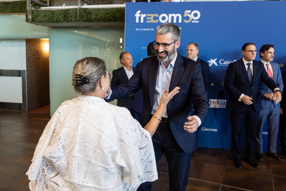 Lucassayala's tweet photo. Felicidades, @FRECOMMURCIA, por vuestro 50º aniversario.

Medio siglo impulsando infraestructuras, creando empleo y ofreciendo nuevas oportunidades.

En definitiva, construyendo Región de Murcia.

Seguimos avanzando juntos. https://t.co/cQB30HEAXM