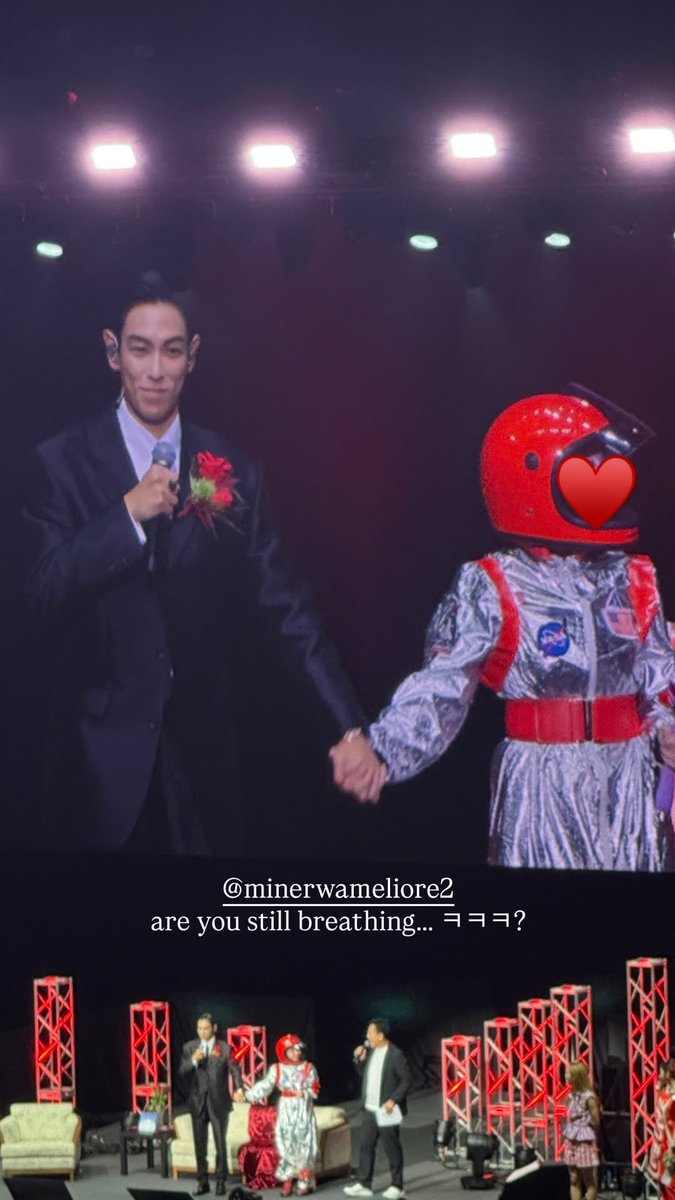 puTOPinamo's tweet photo. op who went to the fanmeet wearing an astronaut costume is one of the 3 best dressed winners!!!

op told T.O.P the concept is FLY ME TO THE MOON by Frank Sinatra. T.O.P replied "Let's go there together!" 🥹 and they held hands for 10 seconds ❤️

Congratulations!

via minerwameliore2 IG

T.O.P FIRST FAN MEETING
#우리의REUNION_WITHTOP
#TOPSX #T_O_P